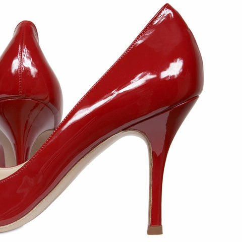 689